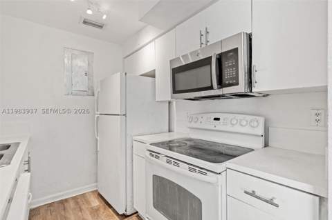 1185 Marseille Drive 202, Miami Beach FL - photo 12 of 19