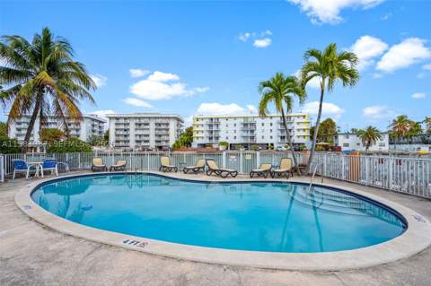 1185 Marseille Drive 202, Miami Beach FL - photo 19 of 19