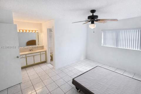 1630 W 46th St 514B, Hialeah FL - photo 10 of 22