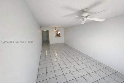 1630 W 46th St 514B, Hialeah FL - photo 8 of 22