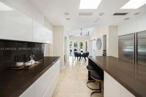 9000 Arvida Dr, Coral Gables FL - photo 11 of 49