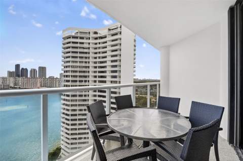 4000 Island Blvd 2301, Aventura FL - photo 16 of 78