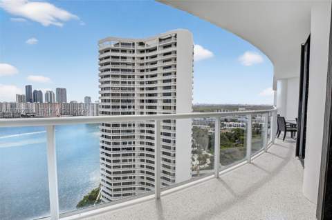 4000 Island Blvd 2301, Aventura FL - photo 18 of 78