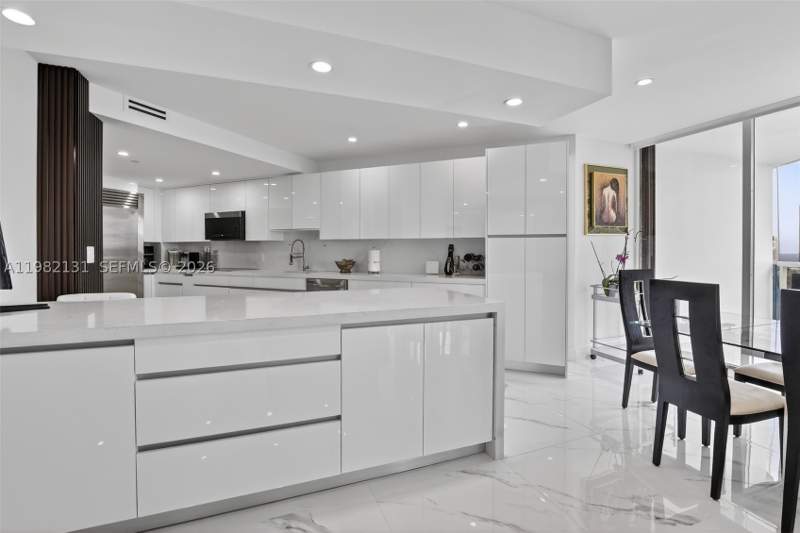 3 bedroom Condominium at 4000 Island Blvd 2301, 4000 Isl Blvd Williams Is, Aventura — photo 5