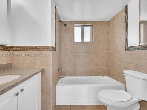 1170 NE 191st St 24, Miami FL - photo 8 of 30