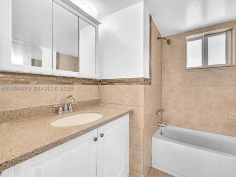 1170 NE 191st St 24, Miami FL - photo 9 of 30
