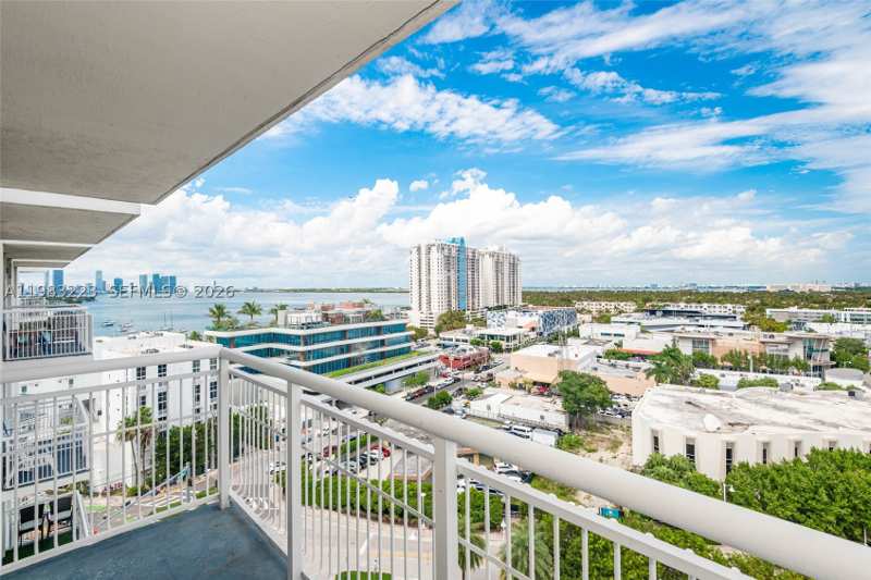 1 bedroom Condominium at 1688 West Ave Ph-07, West Bay Plaza Condo, Miami Beach — photo 1