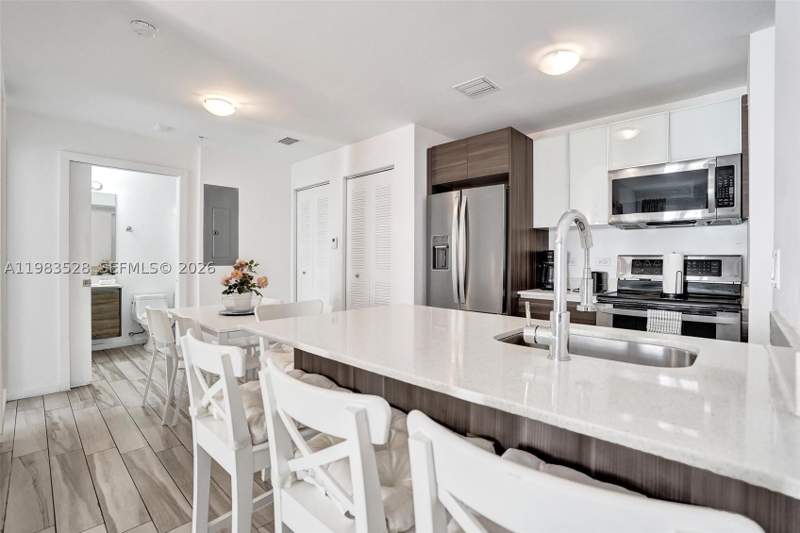 1 bedroom Condominium at 481 NE 29th St 702, Emilia Condo, Miami — photo 5