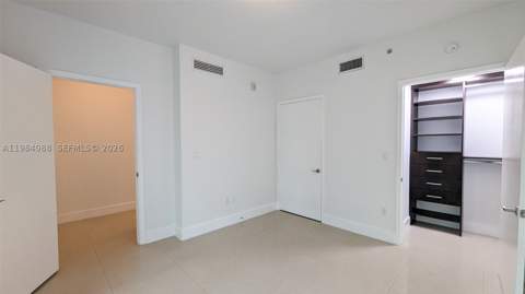 6000 Collins Ave 111, Miami Beach FL - photo 11 of 29