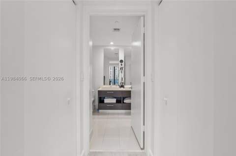 45 SW 9th St 1405, Miami FL - photo 21 of 31