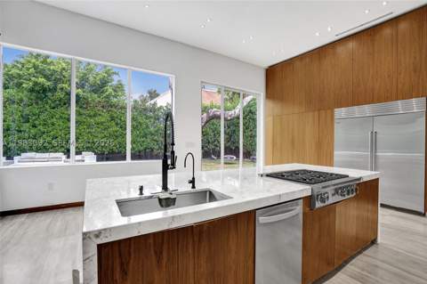 19914 NE 19th Ct, Miami FL - photo 10 of 35