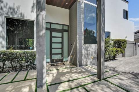 19914 NE 19th Ct, Miami FL - photo 8 of 35