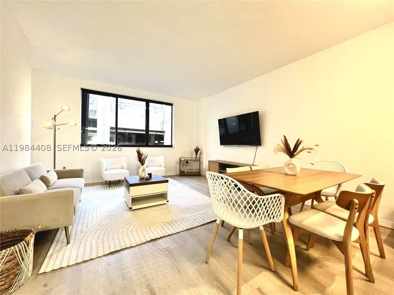 1 bedroom Condominium at 540 Brickell Key Dr 202, Brickell Key II Condo, Miami — photo 1