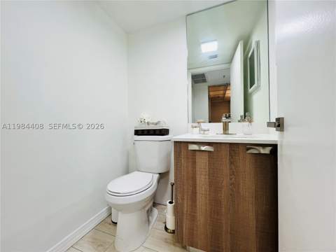 540 Brickell Key Dr 202, Miami FL - photo 17 of 31