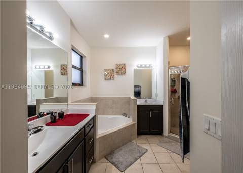 141 NE 24th Ave, Homestead FL - photo 17 of 38