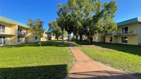 505 NW 177th St 212, Miami Gardens FL - photo 10 of 14