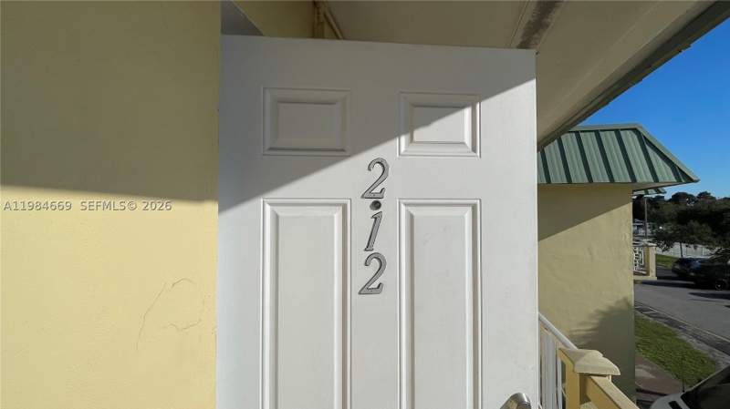 1 bedroom Condominium at 505 NW 177th St 212, New World Condo Apts IV, Miami Gardens — photo 2
