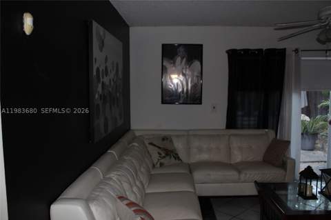 9818 SW 222nd Ter, Cutler Bay FL - photo 19 of 32