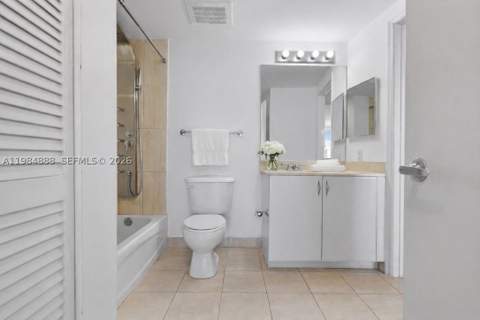 1750 N Bayshore Dr 3811, Miami FL - photo 13 of 27