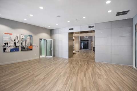 1750 N Bayshore Dr 3811, Miami FL - photo 20 of 27