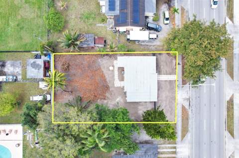 1830 NW 135th St, Miami FL - photo 11 of 39