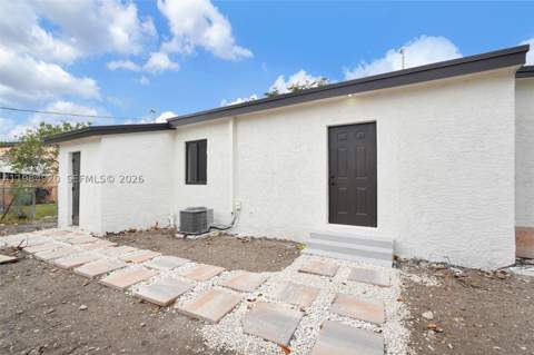 1830 NW 135th St, Miami FL - photo 8 of 39