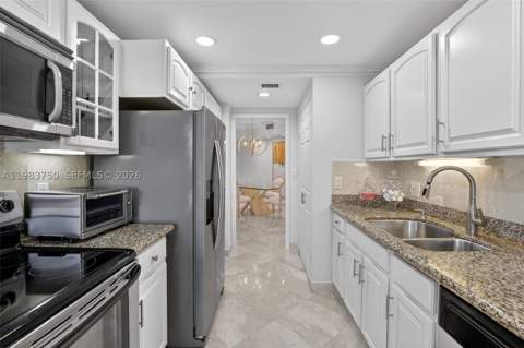 2800 Island Blvd 301, Aventura FL - photo 11 of 38
