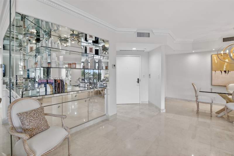 2 bedroom Condominium at 2800 Island Blvd 301, 2800 Isl Blvd Williams Is, Aventura — photo 2