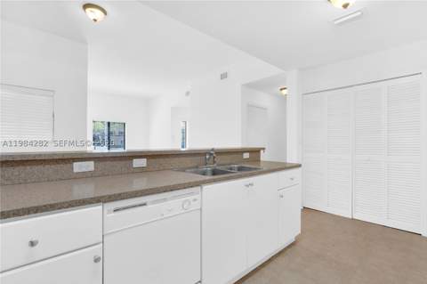 22911 SW 88th Pl 9-21, Cutler Bay FL - photo 12 of 34