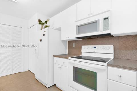 22911 SW 88th Pl 9-21, Cutler Bay FL - photo 7 of 34
