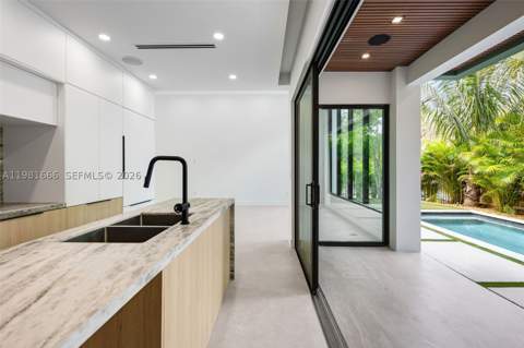 569 NW 44th St, Miami FL - photo 13 of 39