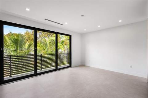 569 NW 44th St, Miami FL - photo 20 of 39
