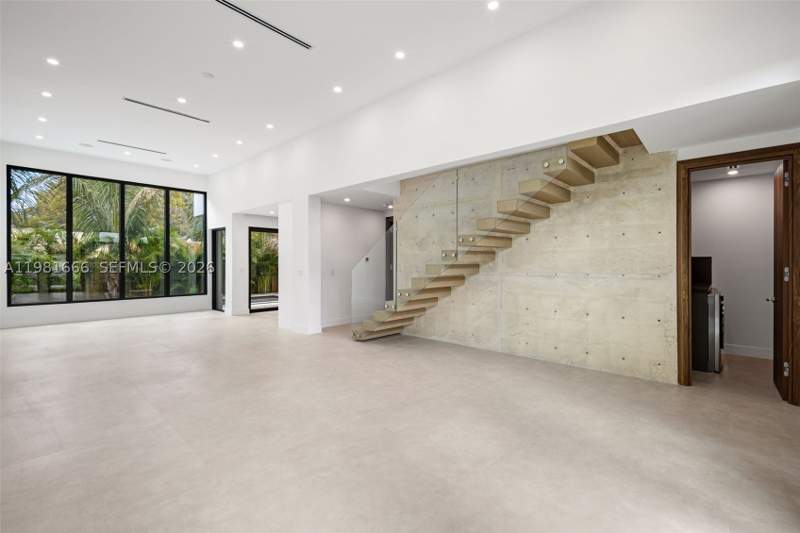 5 bedroom SingleFamilyResidence at 569 NW 44th St, BAY VISTA PARK AMD PL, Miami — photo 5
