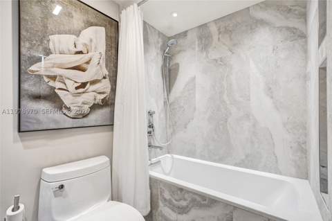 300 Bayview Dr 205, Sunny Isles Beach FL - photo 24 of 33