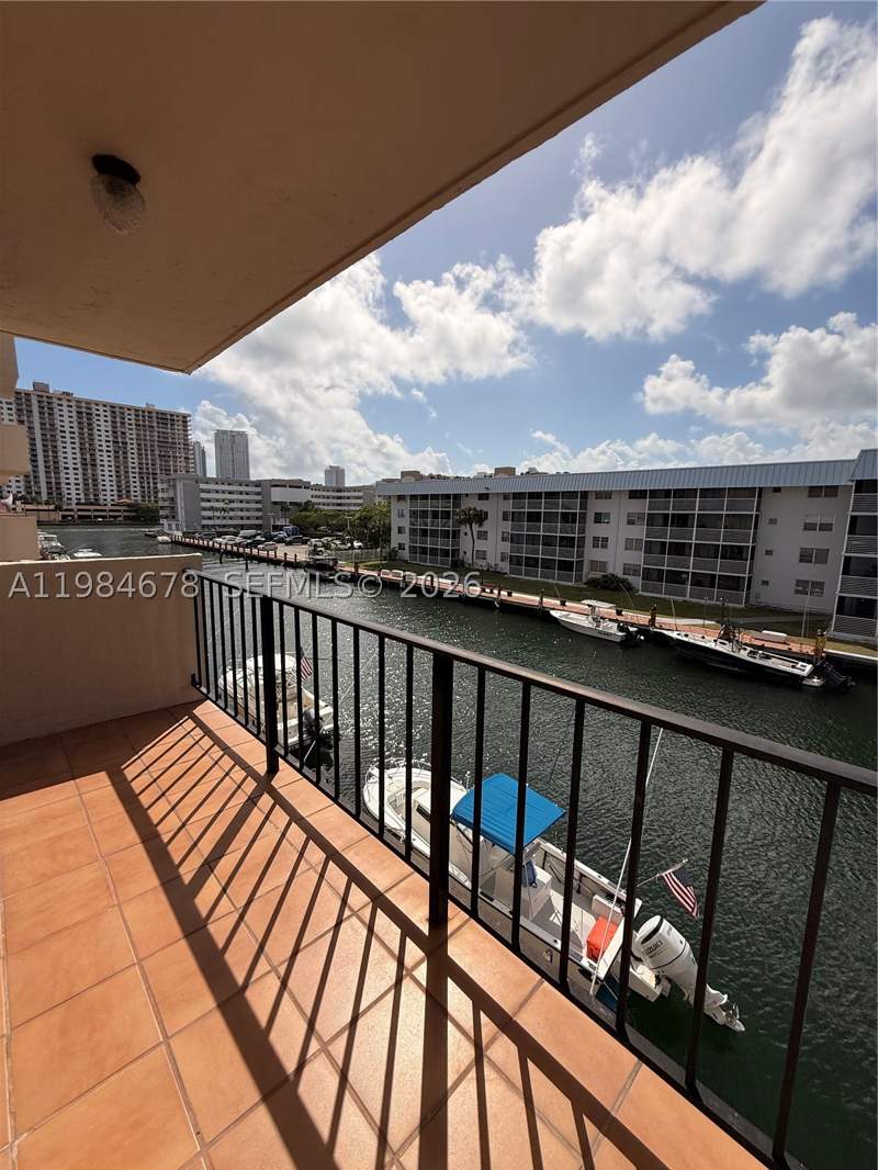 2 bedroom Condominium at 3860 NE 170th St 304, Waterway Isles Condo, North Miami Beach — photo 3