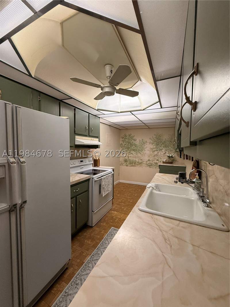 2 bedroom Condominium at 3860 NE 170th St 304, Waterway Isles Condo, North Miami Beach — photo 5