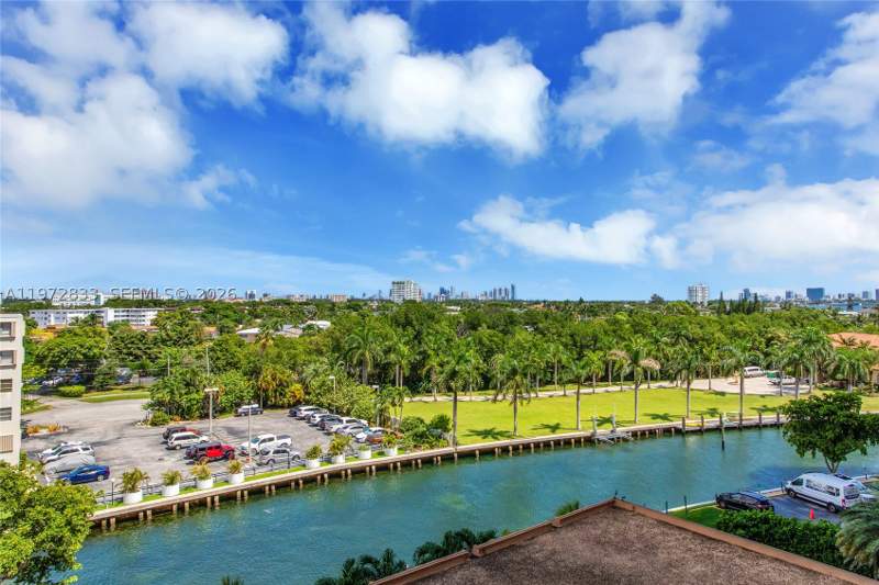 2 bedroom Condominium at 1800 NE 114th St 711, Cricket Club Condo, Miami — photo 2