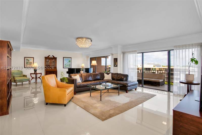 2 bedroom Condominium at 1800 NE 114th St 711, Cricket Club Condo, Miami — photo 3