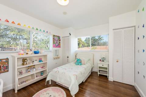 717 Benevento Ave, Coral Gables FL - photo 13 of 28