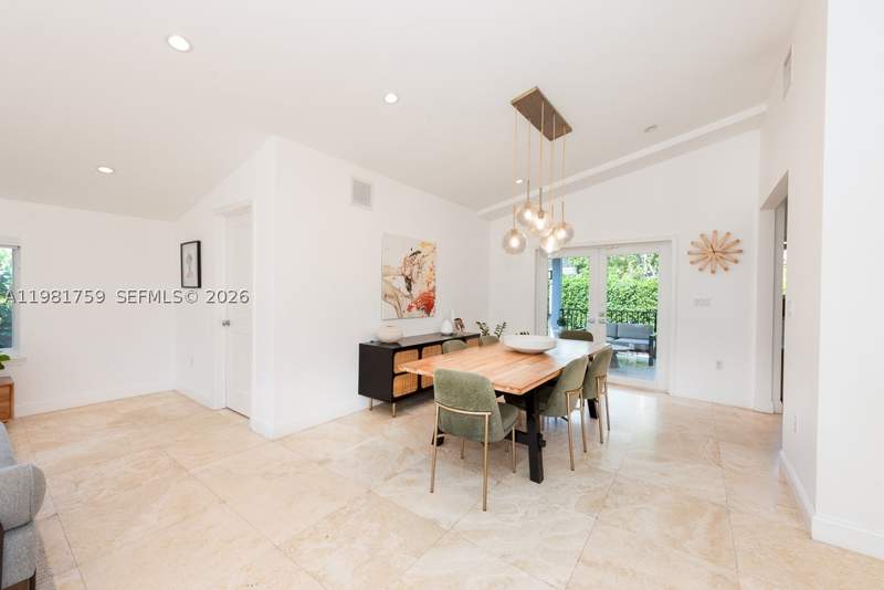 3 bedroom SingleFamilyResidence at 717 Benevento Ave, Cg Riviera Sec 3 Rev, Coral Gables — photo 5