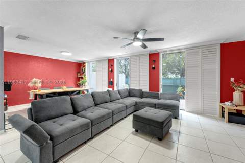 5208 NW 103rd Ave, Doral FL - photo 6 of 43