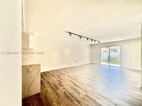 201 Jefferson Ave 4C, Miami Beach FL - photo 20 of 35