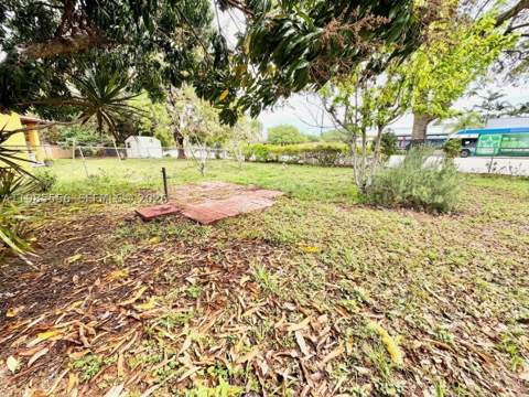 2251 NW 180th Ter, Miami Gardens FL - photo 16 of 16