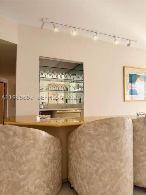 20281 E Country Club Dr 2409, Aventura FL - photo 13 of 22
