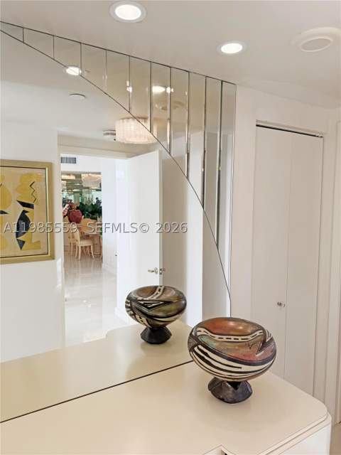 20281 E Country Club Dr 2409, Aventura FL - photo 9 of 22