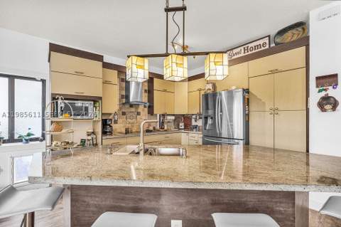 22542 SW 103rd Ct, Cutler Bay FL - photo 23 of 48