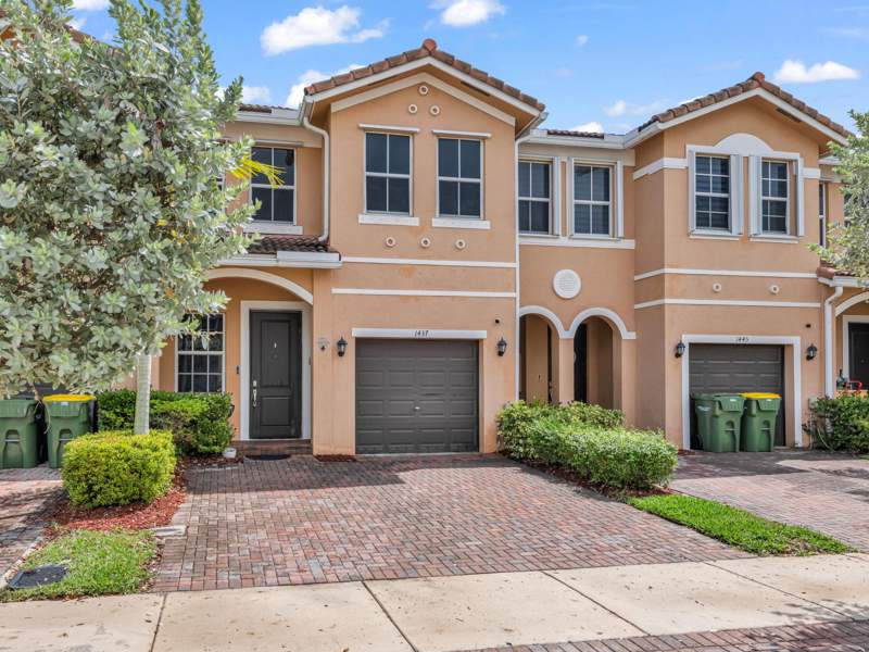 4 bedroom Townhouse at 1437 SE 23rd Terrace, Keys Garden, Homestead — photo 3