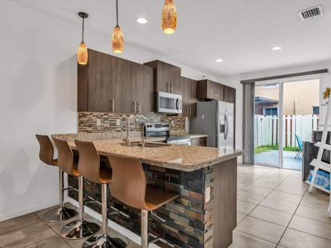 1437 SE 23rd Terrace, Homestead FL - photo 7 of 31