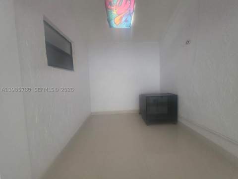 710 SW 99th Ct Cir, Miami FL - photo 20 of 68