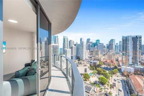 121 NE 5th St 3005, Miami FL - photo 11 of 18